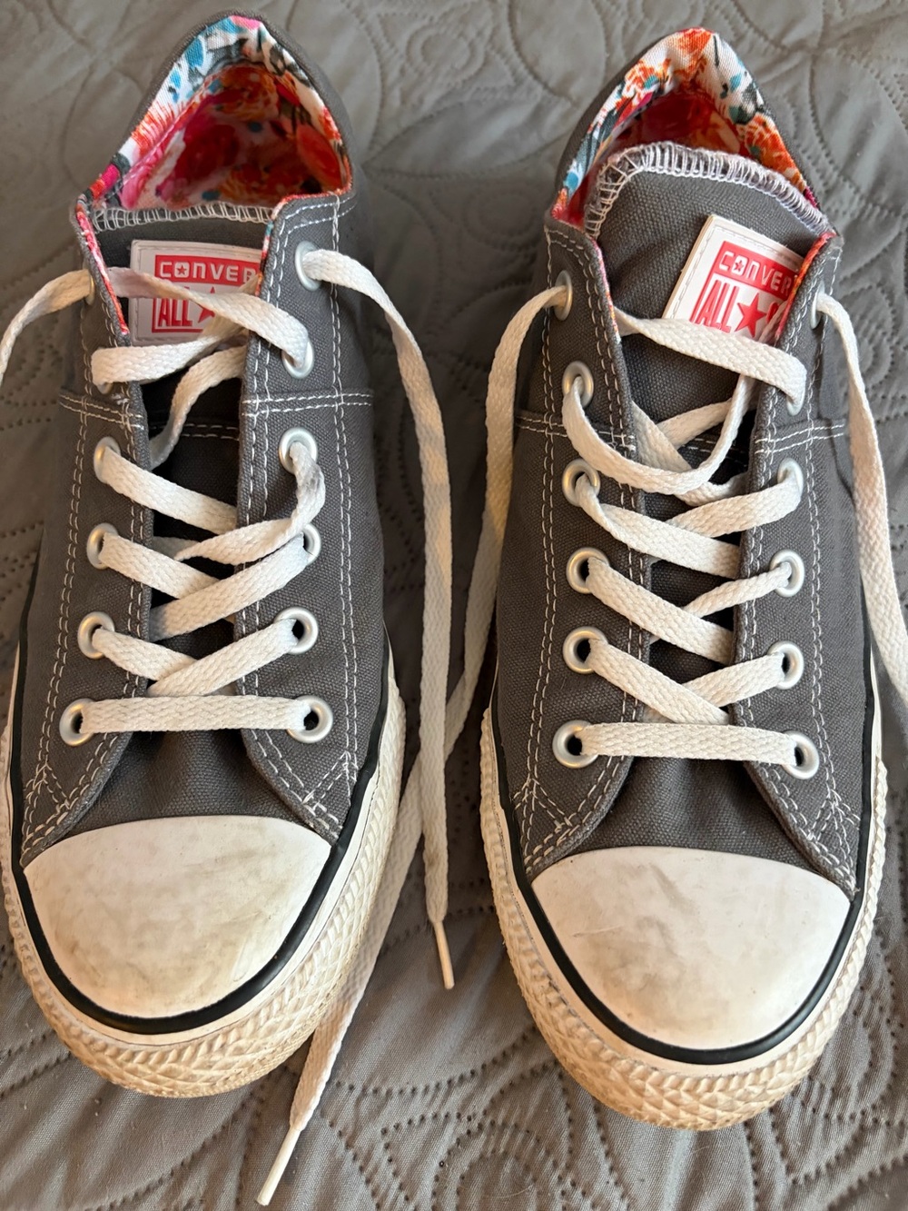 Converse Women’s Gray Low-Top Sneakers with White Laces